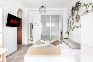 [Eden House SanSiro-Duomo] Netflix & Design - Milan - 8