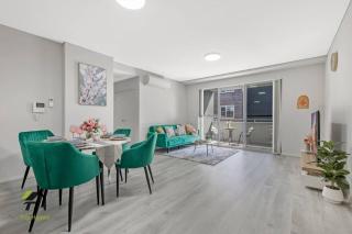 Entire apartment in Rouse Hills - Kellyville - 3