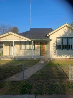 Golden Street Cottage - 3