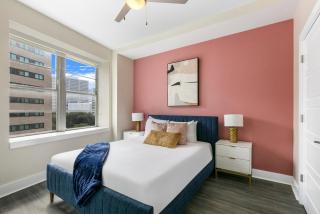 NOLA Charm - Luxury 4-Bed Retreat Steps from French Quarter - New Orleans - 7