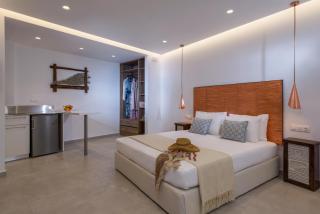 Mika Villas & Suites - 8