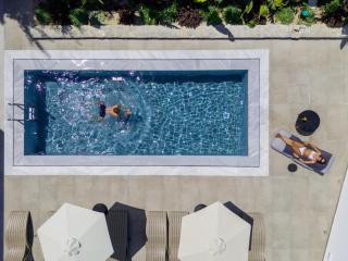 Mika Villas & Suites - 7