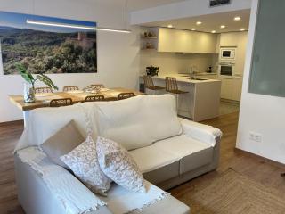 Apartamento céntrico, climatizado y totalmente equipado de 3 habitaciones para 6-7 personas - Santa Coloma de Farners - 0