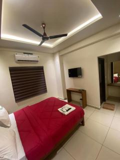 Redbell Suites Kizhisseri - Kondotti - 6