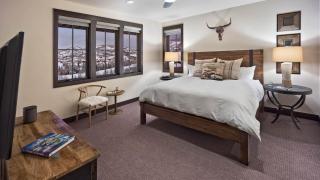 Blackstone Lodge - 2