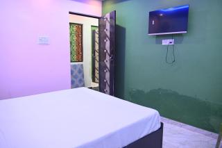 Swagat Paying Guest House Varanasi Near Ganga River - 2