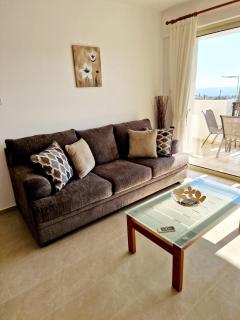 2 bedroom apartment E8 located pool level, sea view, FREE WIFI - 6