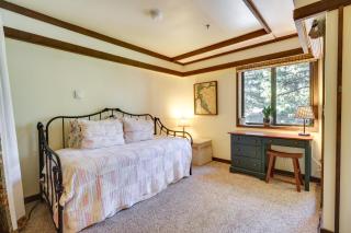 Walk to Ski Shuttle Incline Village Condo - 4