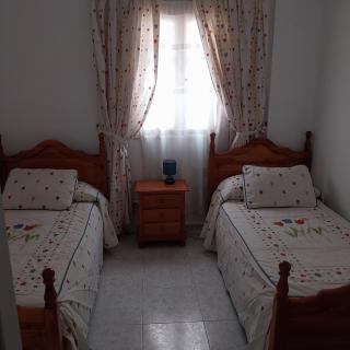 APARTAMENTO EN CALLE CHALUPA - Chipiona - 2