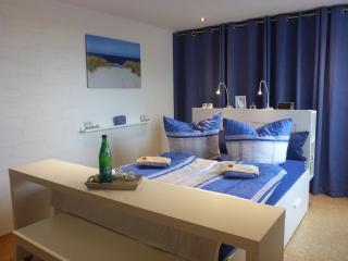 Ferienhaus am See mit Ruderboot - 0