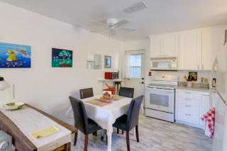 Fenced Yard and Grill Orville Cottage Near Trails! - 9