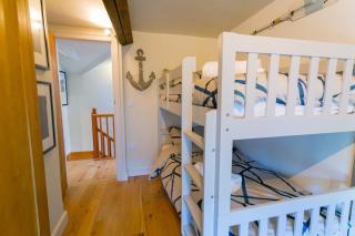 10 Bunkers Hill - Beaumaris - 1