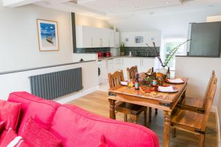 10 Beach Road - Menai Bridge - 1