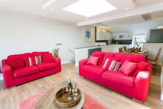 10 Beach Road - Menai Bridge - 3