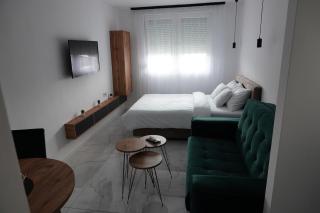 "Handmade" Apartment - Niš - 8