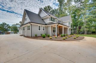 Spacious Lake Sinclair Vacation Rental with Dock! - Resseaus Crossroads - 9