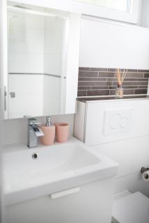 KELLER APARTMENT - 1