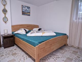 Bran Studio - Bran - 2