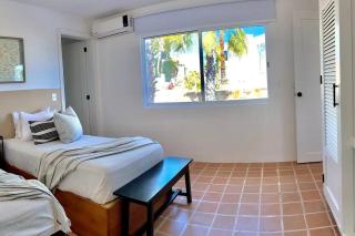 Private Beach Great Location Condo - 4