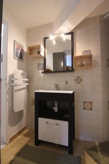 joli studio indépendant avec kitchenette - Sauveterre - 6