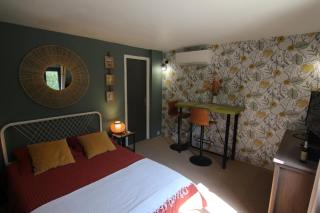 joli studio indépendant avec kitchenette - Sauveterre - 4