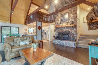 Deluxe A-Frame Home with Game Room and Deck! - Angel Fire - 6