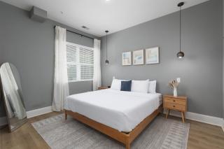 Stunning Spacious 6 Beds, 2 Bedroom in Walkable Area - Nashville - 5
