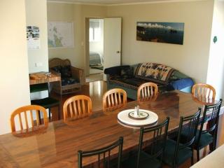 Kick Back on Karaka - Matarangi Holiday Home - 5