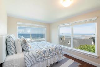 New Breakers - Lincoln City - 2