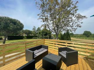 Maison contemporaine rénovée avec étang privé et terrasse, proche plage - 3 chambres, wifi inclus - FR-1-426-517 - 1