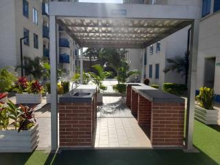 Hermoso apartamento con piscina ubicado cerca a los principales centros comerciales - Ibagué - 4