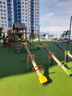 Hermoso apartamento con piscina ubicado cerca a los principales centros comerciales - Ibagué - 5