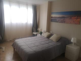 Piso completo grande 6 habitaciones, 13 plazas - Las Lagunas - 3