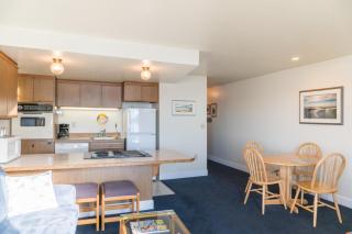 Dock of The Bay 105 - Lincoln City - 4