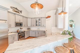 Wildwood West Beach Retreat - Rockaway Beach - 1