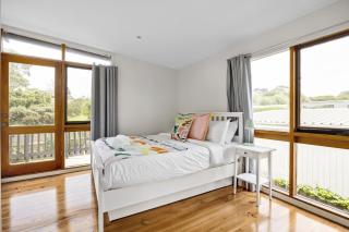 Rolig - Shoreham - 1