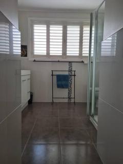 Providence House- 100 year old gracious residence - 6