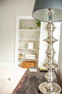 Beautiful Georgian One Bedroom Apartment - Bath - 8