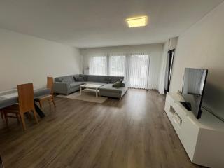 Timeless: Schönes 4 Zimmer Apartment EG - Trossingen - 2