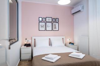 Urban Elegance, 3-Bedroom Flat in Heart of Chania - 7