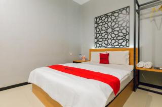 RedDoorz @ Manukan Surabaya - Surabaia - 0