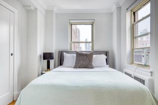 Murray Hill 1BR w Elevator Gym DM on 6 line NYC-624 - 2