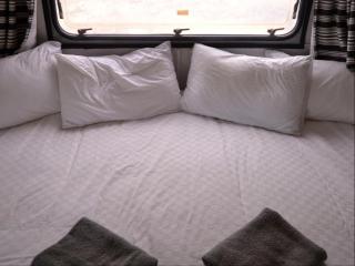 Excelsior Airstream Glamping - Porterville - 9