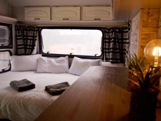 Excelsior Airstream Glamping - 7