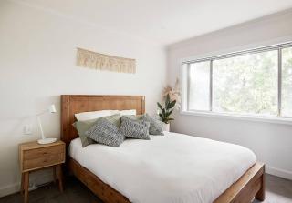 Central Treetop Overlook with Parking in Windsor - 8