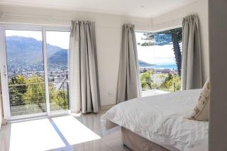 A Fish hoek beaut - Cape Town - 2