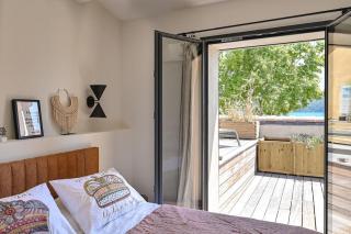 La plage et les commerces à pieds ! - Saint-Cyr-sur-Mer - 8