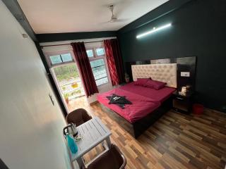 Shanti Cafe & Hostels - Kasol - 0