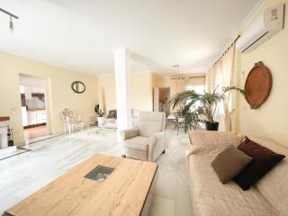 Beautiful villa close to Puerto Banús - Marbella - 4