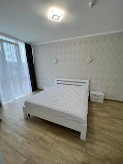 Sunny apartment в ЖК Сонячний Квартал - Golubinoye - 3